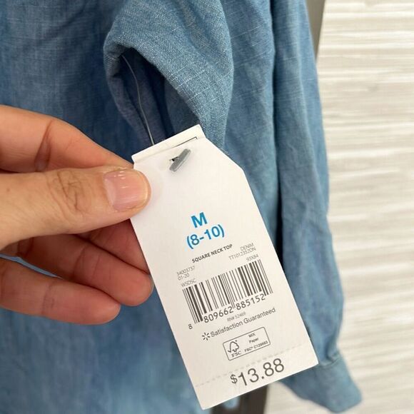 Time and Tru denim chambray lightweight three-quarter sleeve top size M blouse - Picture 3 of 4